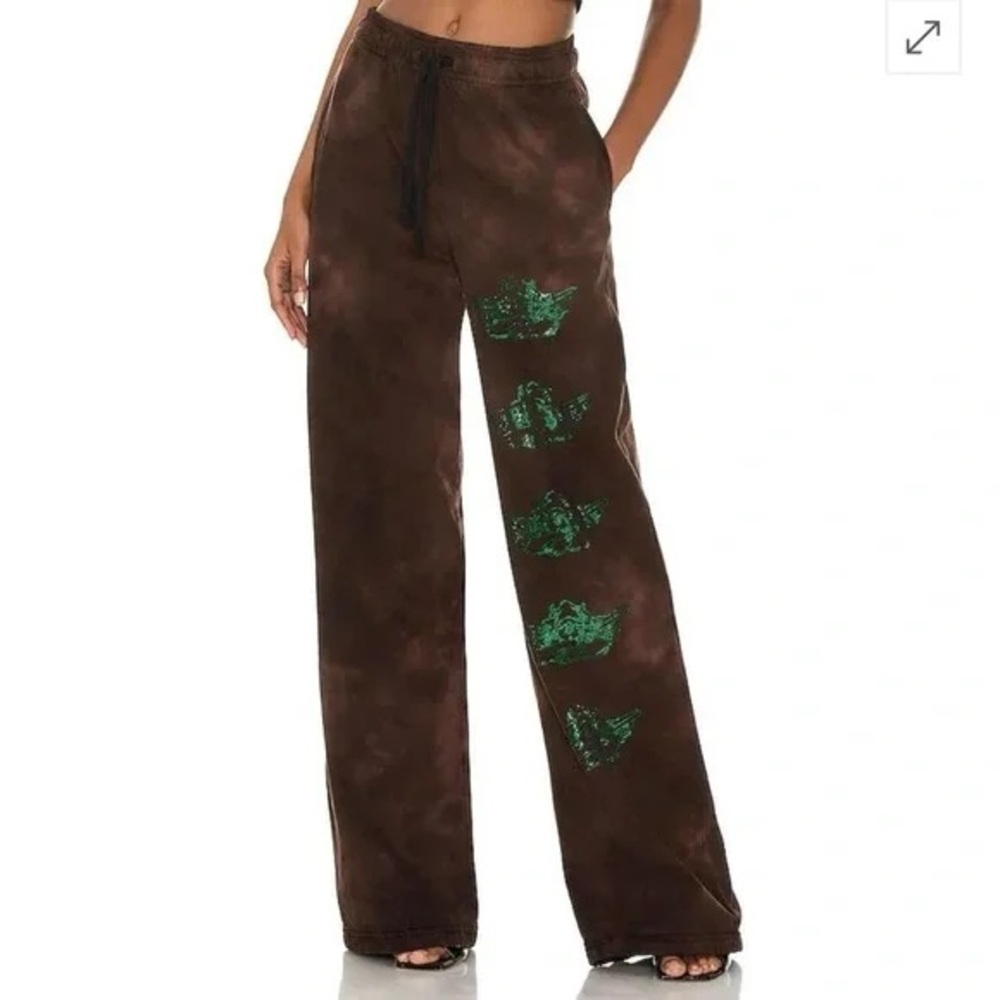 LIKE NEW BOYS LIE IT’S A WONDERFUL DAY TO DUMP HIM SWEATPANTS, SIZE MEDIUM